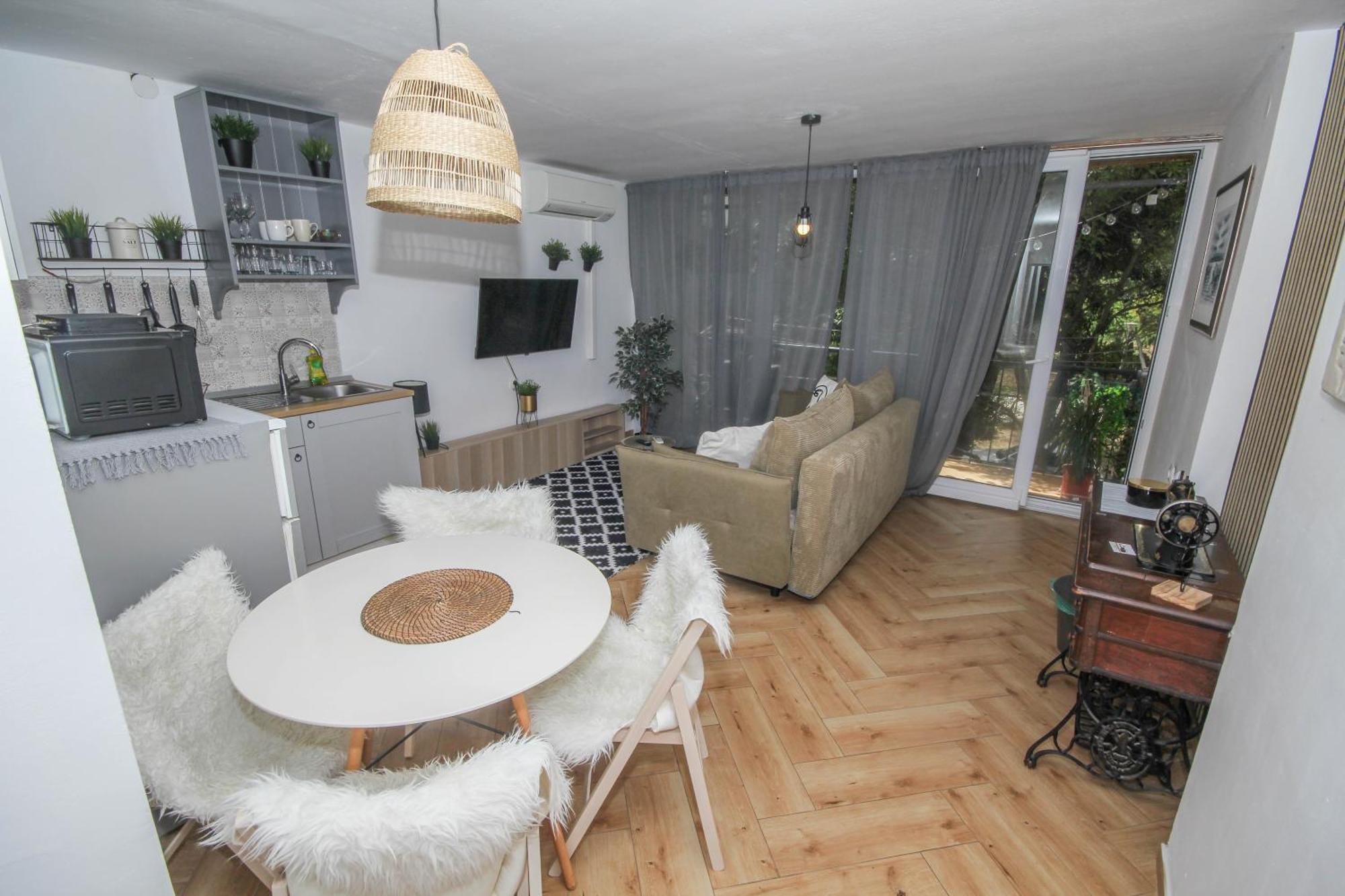 Lola'S Apartment Split Exteriör bild